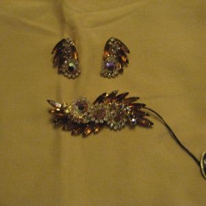 VINTAGE JULIANNA 2PIECE BOOK SET NEVER WORN W/TAG